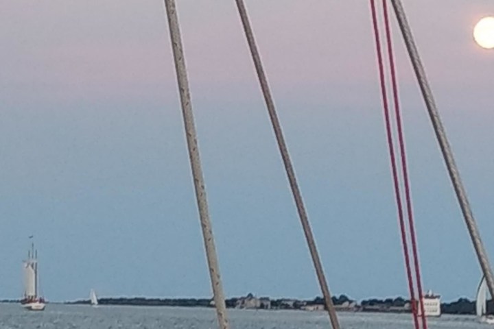 the moon light on the harbor